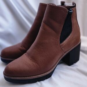 Naturalizer Brown Ankle Boots